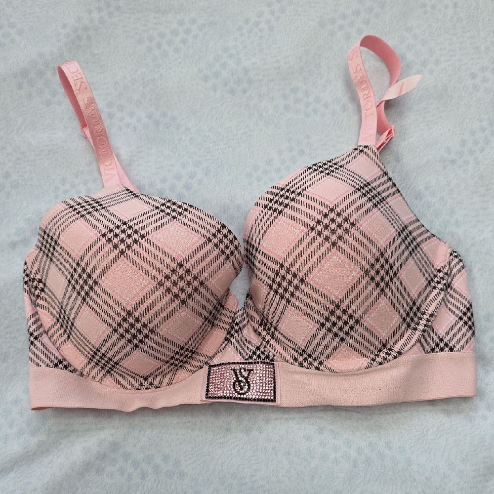 NWT Victorias Secret T-Shirt Lightly Lined Demi Bra